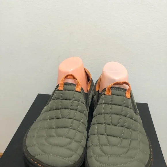 Merrell Moc II Men’s Olive and Orange Quilted Slip-On Shoes Size 9 - Picture 2 of 12